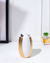 Alamkari India Polyresin White Modern Curve Vase